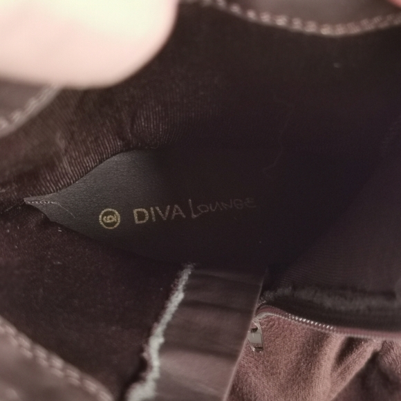 Diva Lounge Faux-Suede Western Fringed Booties -Sz 6 - Picture 5 of 5